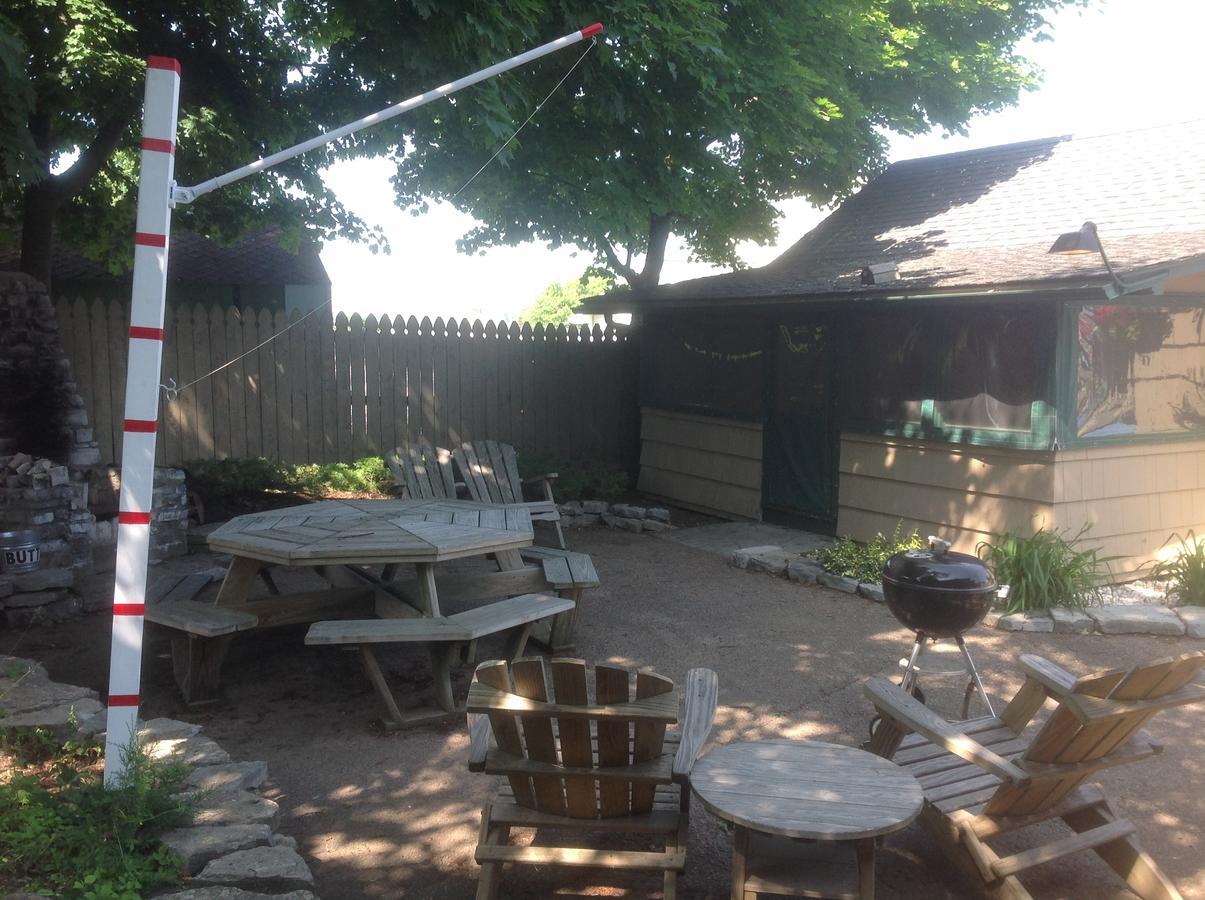 Wooden Boat Inn Clayton Exterior foto